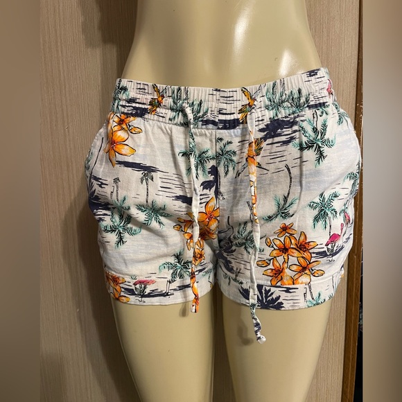 Old Navy High Waist Floral Print Shorts - White and Orange - Picture 1 of 2
